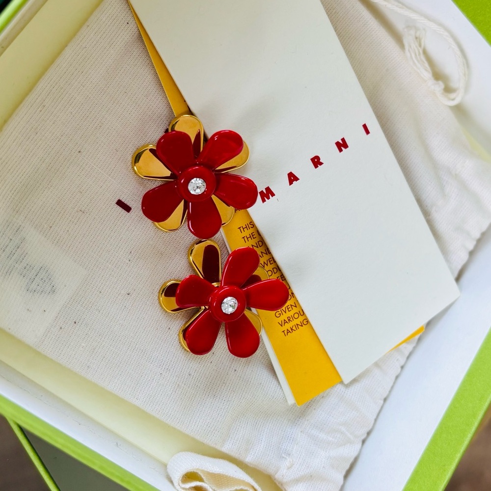 NIB Marni Flower Pop Earrings Bordeaux/gold $395 made in Italy